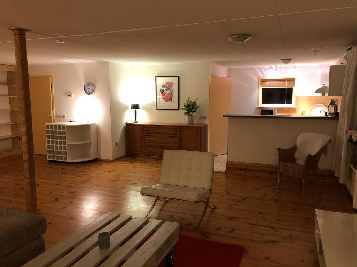 Familiehuis Achter De Duijnhoeve Zuidbakkum Exterior foto