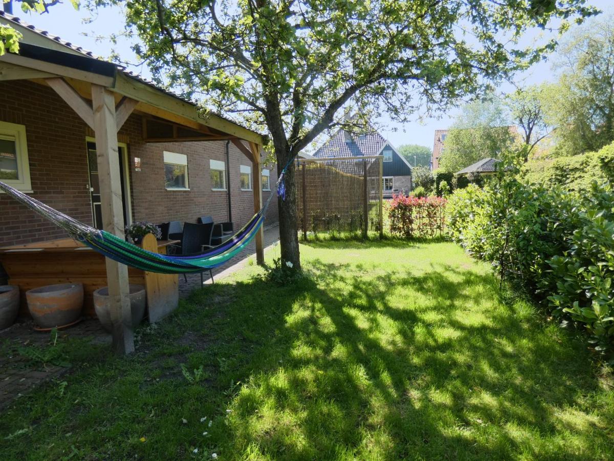 Familiehuis Achter De Duijnhoeve Zuidbakkum Exterior foto